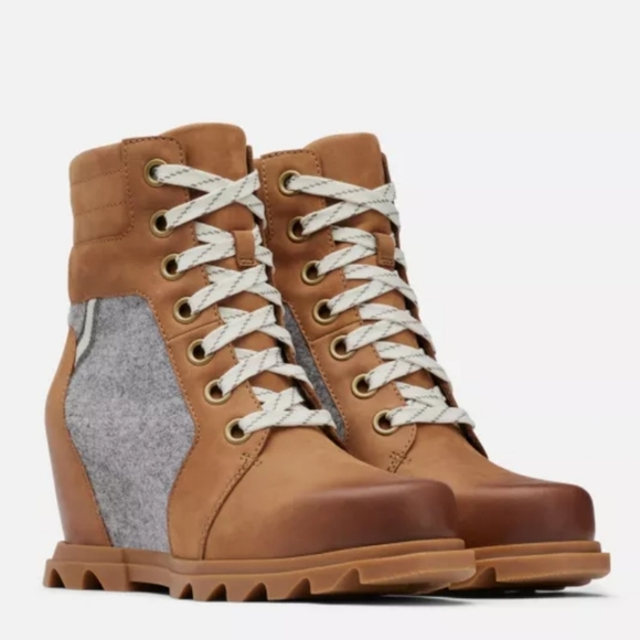 Sorel Boots - Picture 4 of 16